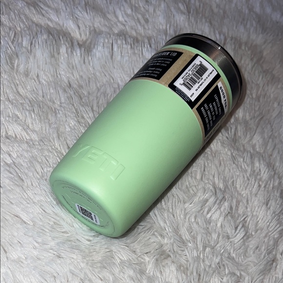 YETI 10oz Mint Tumbler - Picture 2 of 3
